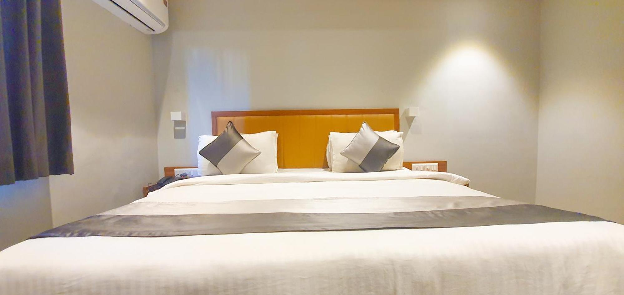 Hotel Nova Star 拉杰果德 外观 照片