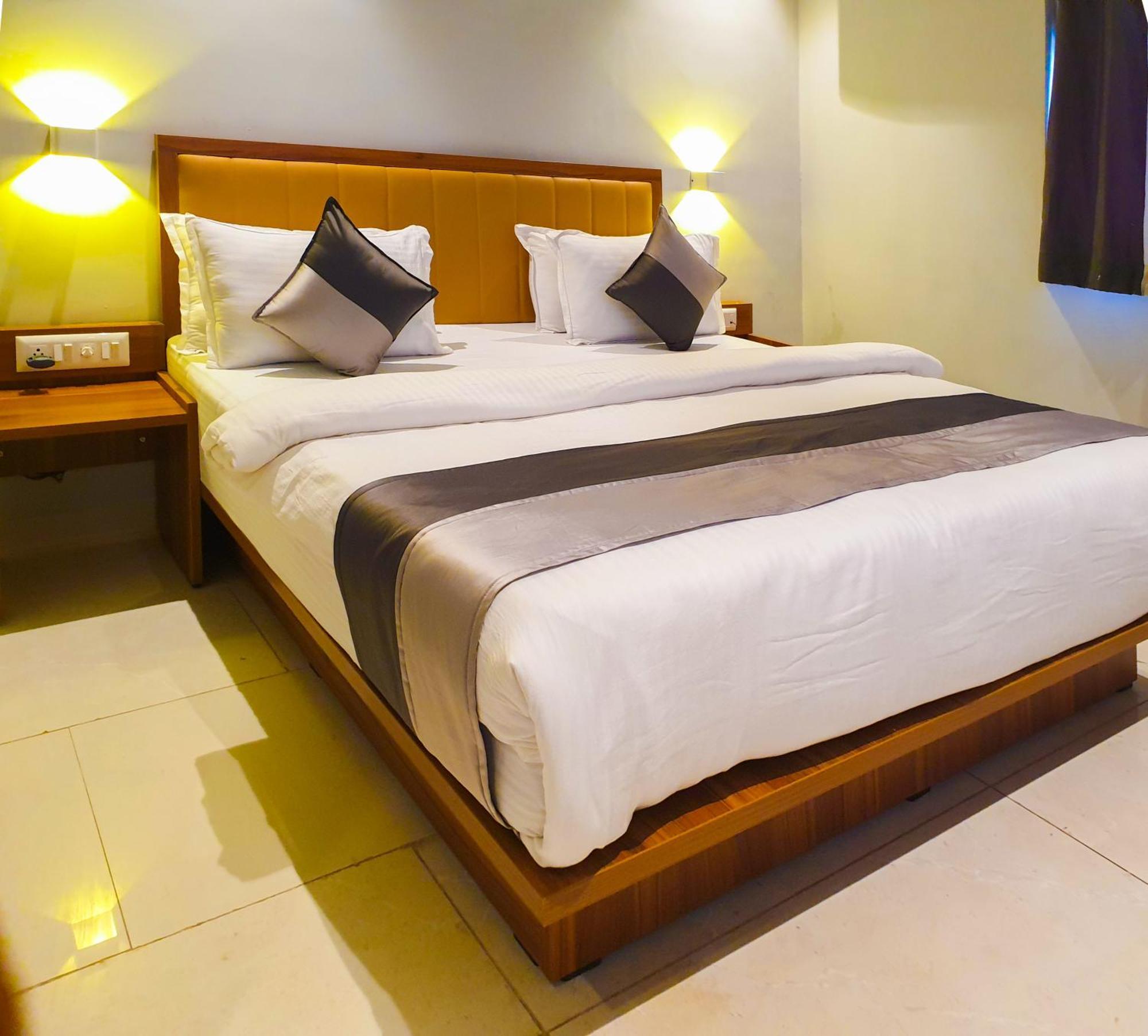 Hotel Nova Star 拉杰果德 外观 照片