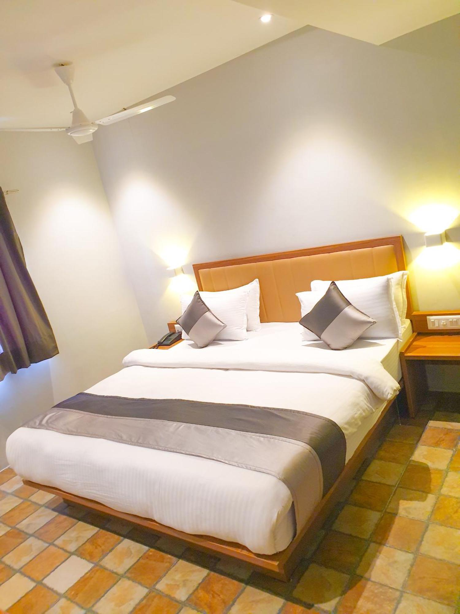 Hotel Nova Star 拉杰果德 外观 照片