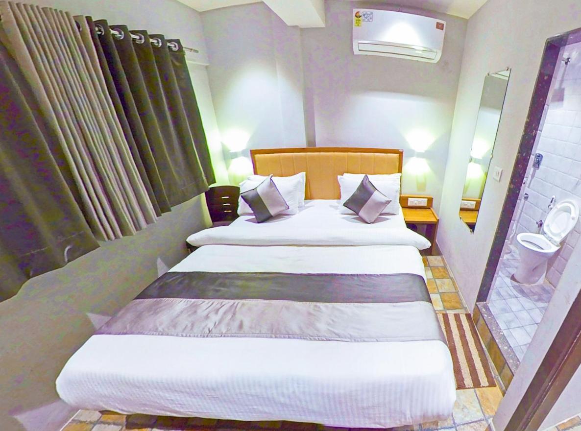 Hotel Nova Star 拉杰果德 外观 照片