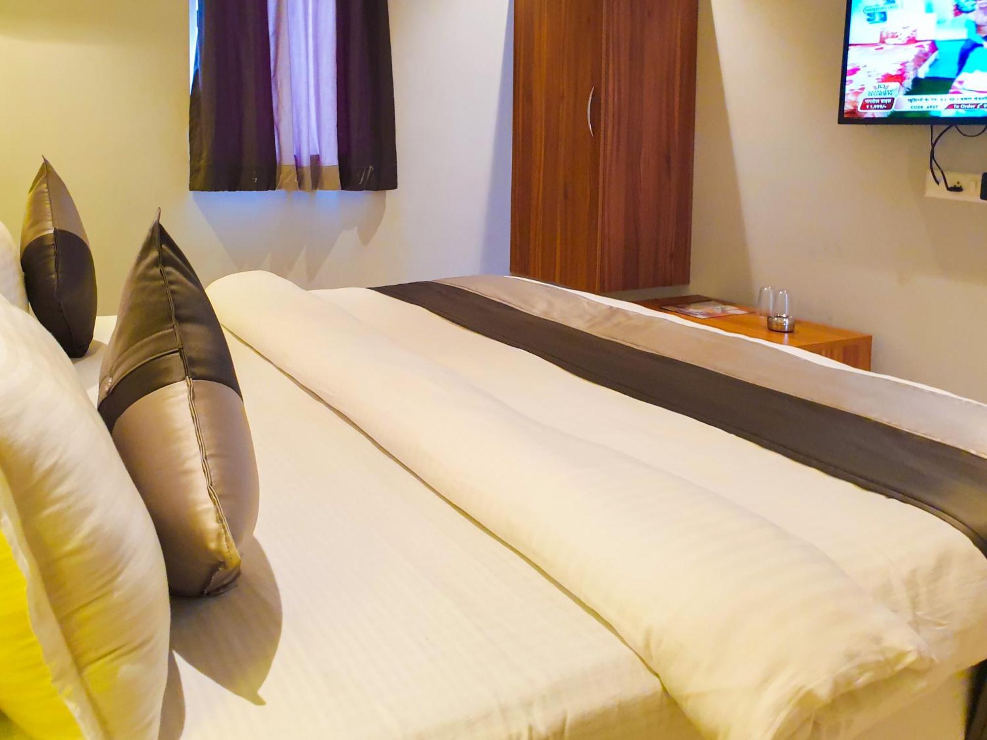 Hotel Nova Star 拉杰果德 外观 照片