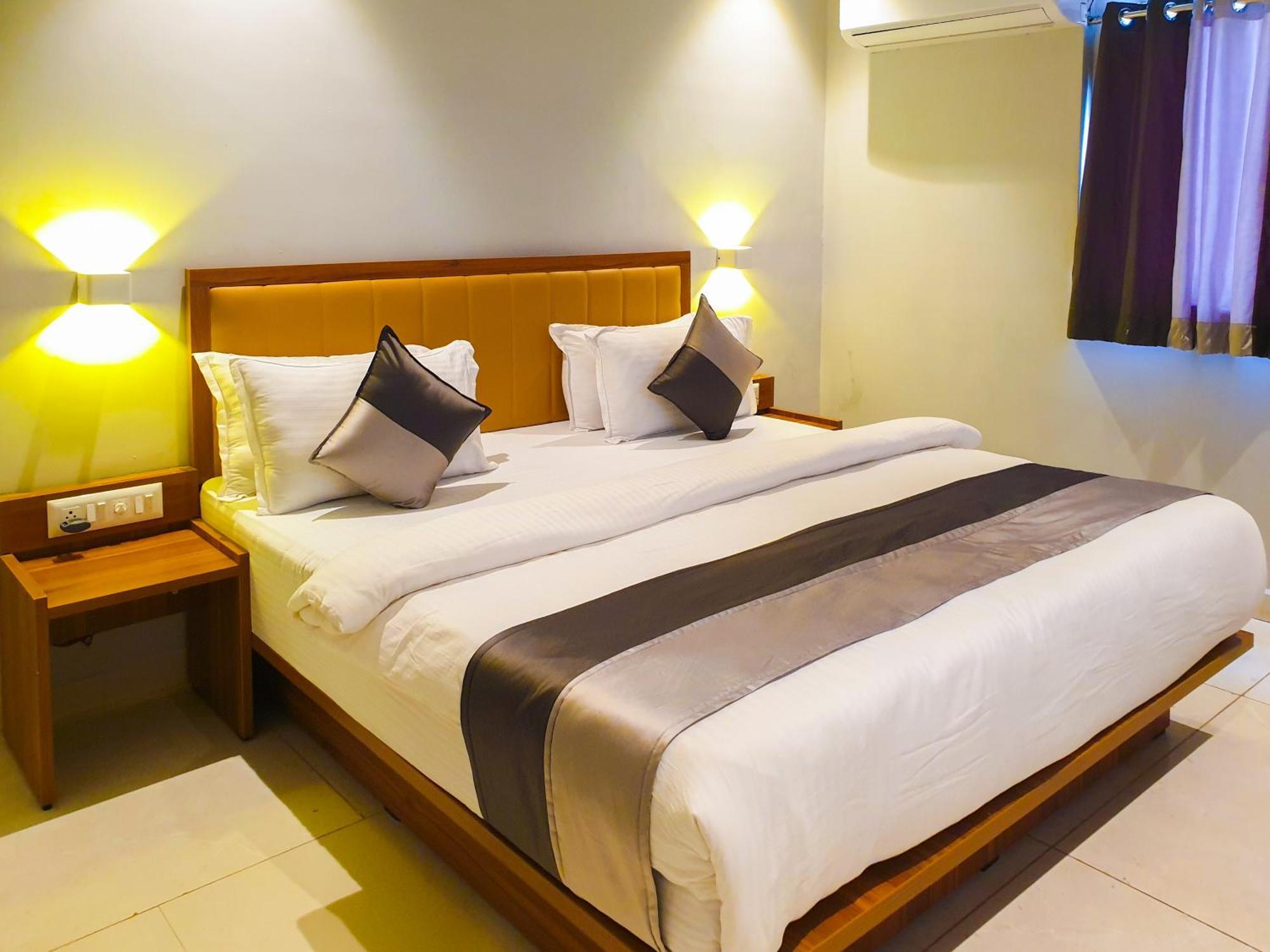 Hotel Nova Star 拉杰果德 外观 照片